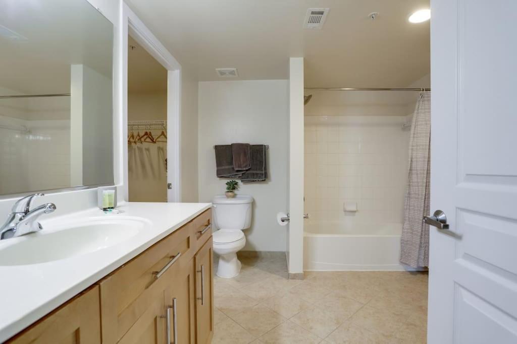 Fantastic 2 Bedroom Condo At Pentagon City Arlington Exteriör bild
