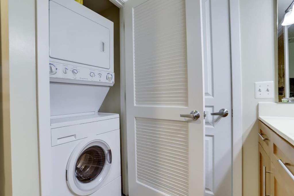 Fantastic 2 Bedroom Condo At Pentagon City Arlington Exteriör bild
