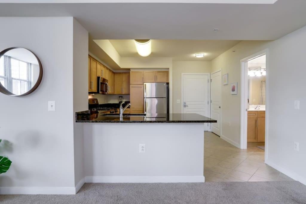 Fantastic 2 Bedroom Condo At Pentagon City Arlington Exteriör bild