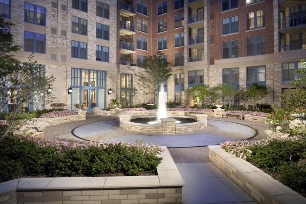 Fantastic 2 Bedroom Condo At Pentagon City Arlington Exteriör bild