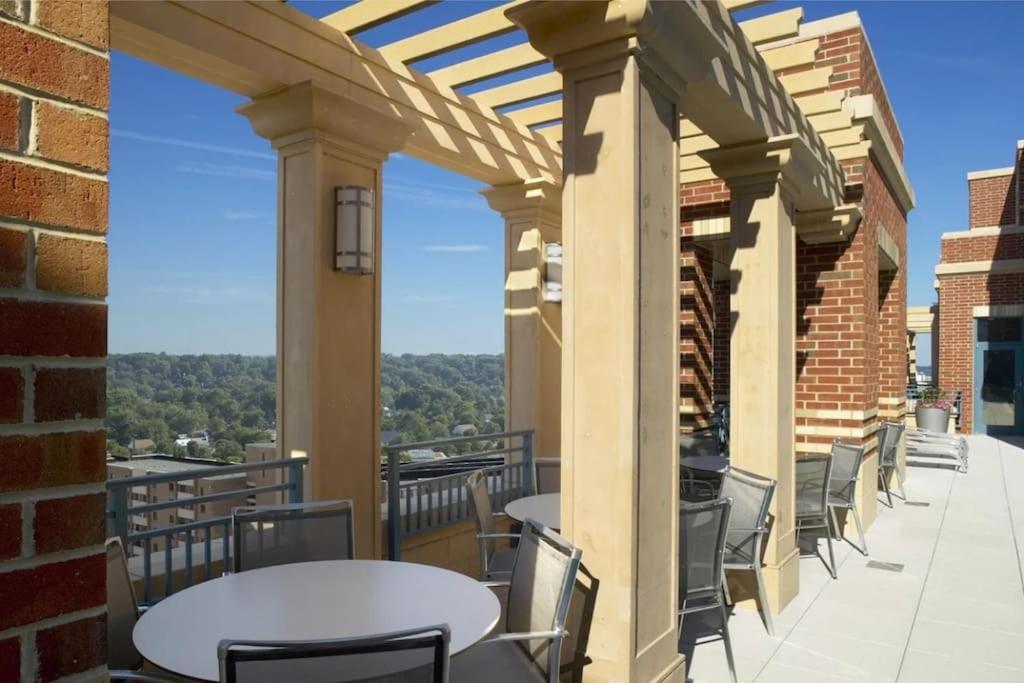 Fantastic 2 Bedroom Condo At Pentagon City Arlington Exteriör bild