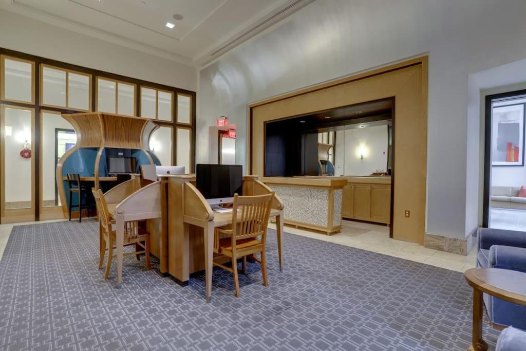 Fantastic 2 Bedroom Condo At Pentagon City Arlington Exteriör bild